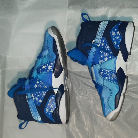 Jordan 8 Retro Sneakers 7Y = Women 8.5 = Men 7 - Picture 5 of 10